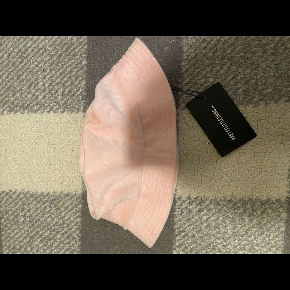 Pretty little things bucket hat
